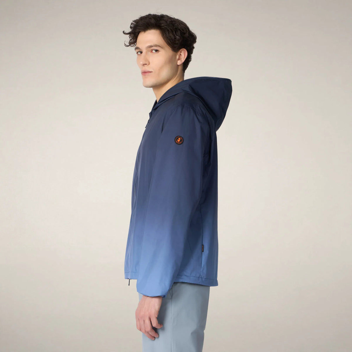 Ombreggiatura blu navy