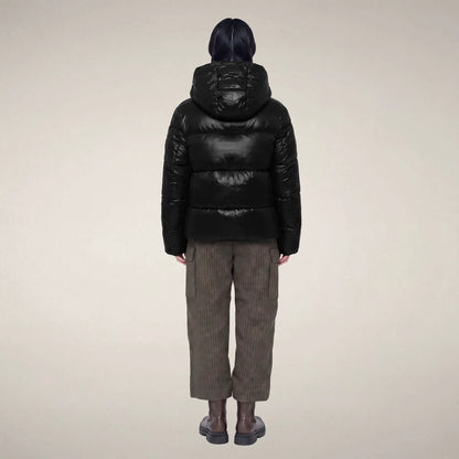 Black (10000)